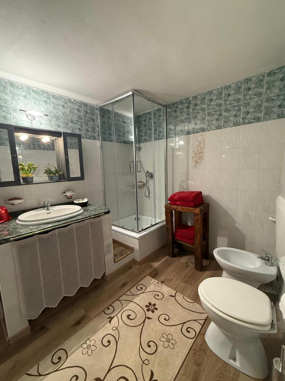 Casa Del Borgo: Appartamento Immerso Nel Verde A/C Bellano Zewnętrze zdjęcie